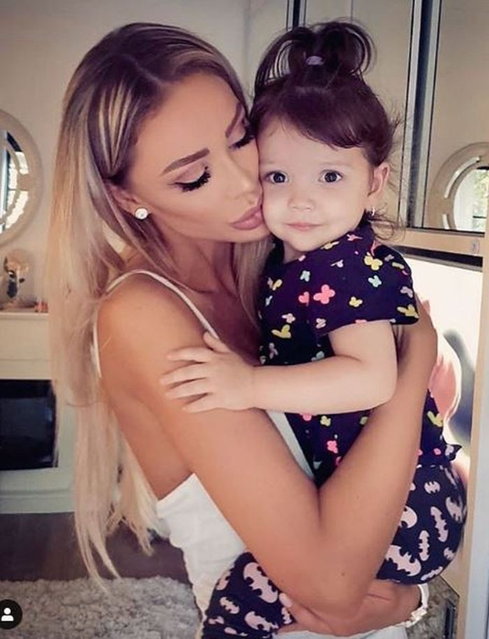 Bianca Drăgușanu, ai văzut?! Cum se poartă iubita lui Victor Slav cu micuța Sofia Natalia