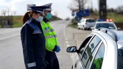 S-a lăudat prin sat cu mașina cumpărată, dar avea un permis fals. Cum a fost prins cu minciuna un bărbat din Bacău