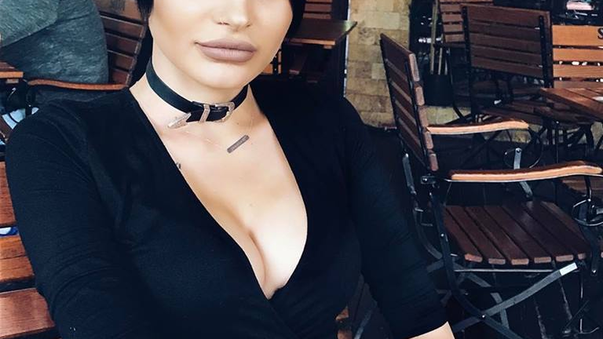 Diana de la “Insula Iubirii” s-a făcut de râs pe Facebook. A încercat să fie profundă, dar…