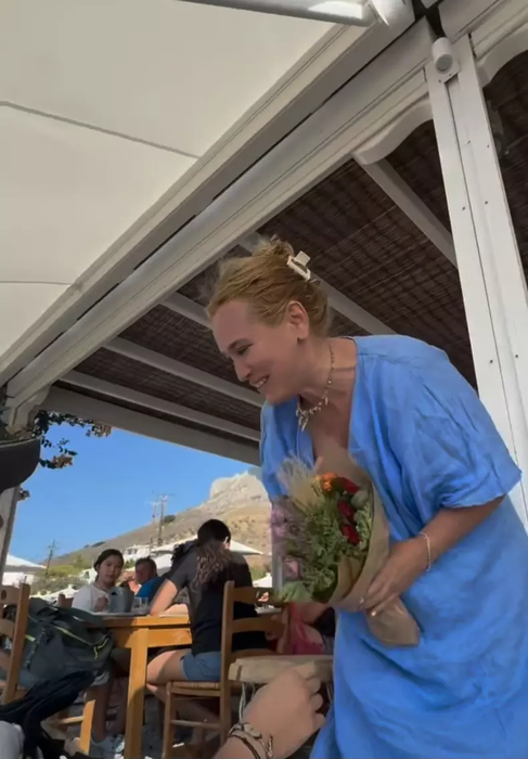 Andreea Esca, aniversare cu surpriză colosală! Ce au făcut Alexia și Aris Eram pentru mama lor, știrista a înlemnit