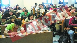 Cele mai populare metode de copiat la examene