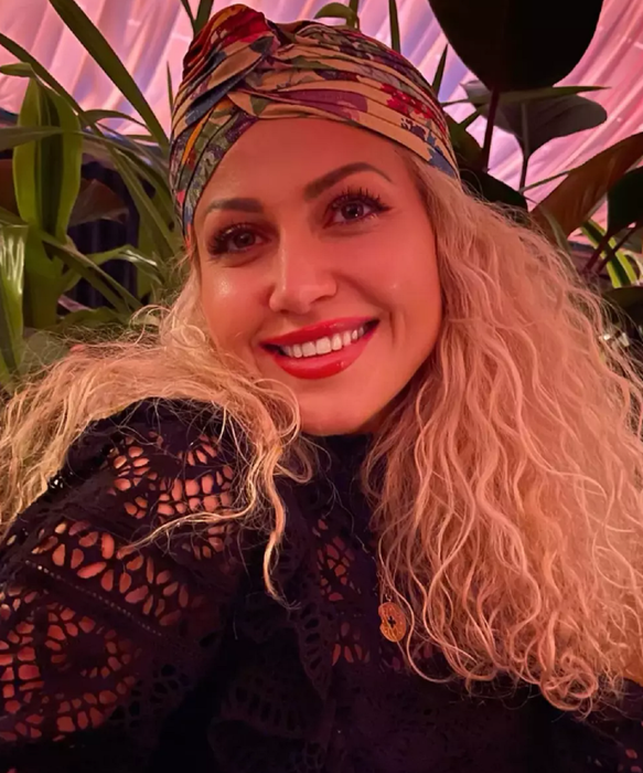 Anamaria Ferentz a ajuns mamă pentru șapte copii în America! „Încerc să le dau educație, că aici nu prea e”. Ce spune despre iubitul ei