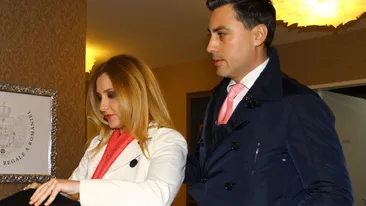 Alex Ciucu chiar a divorțat de Alina Sorescu?! Creatorul de modă, fotografiat singur de ziua lui