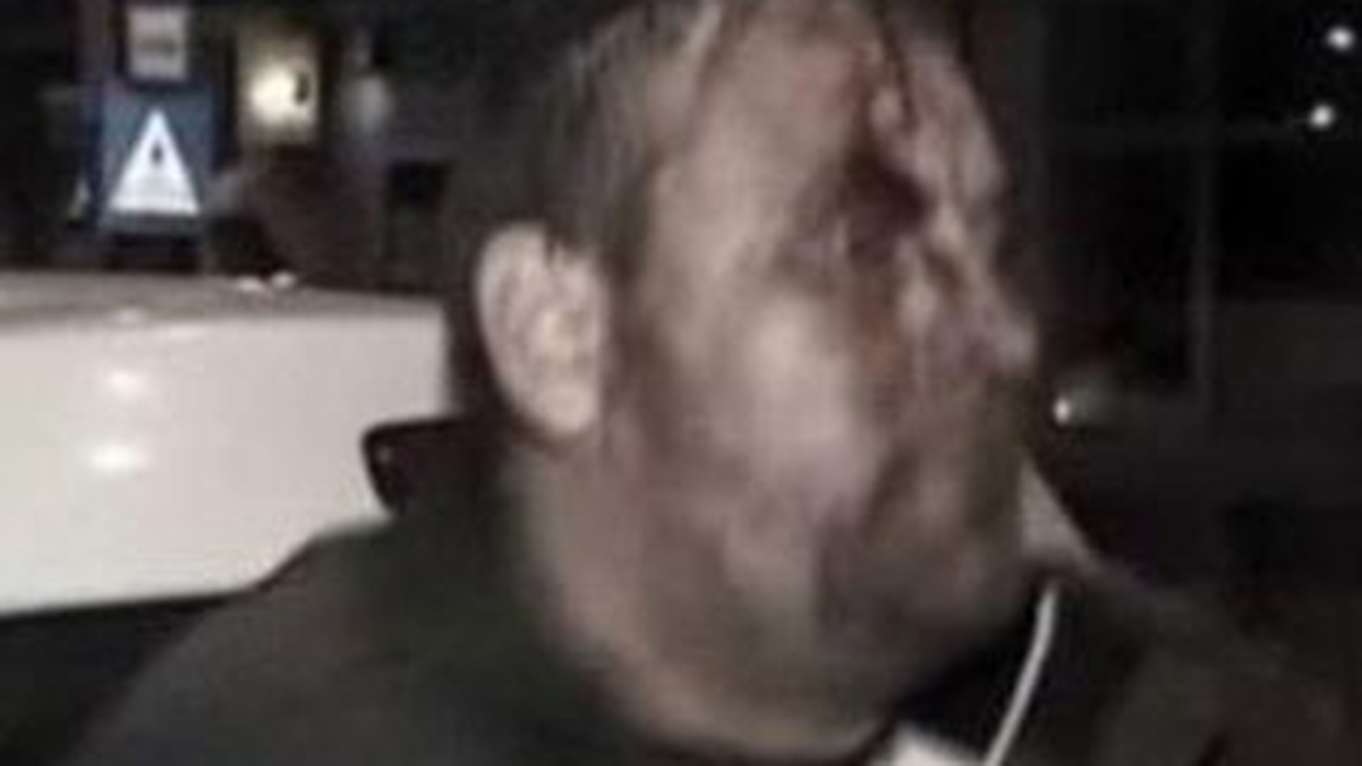 VIDEO A iesit la plimbare cu masina, beat si fara permis