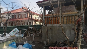 Incendiul care l-a băgat în sperieți pe un celebru miliardar român! Și-a luat familia și s-a refugiat la hotel! VIDEO