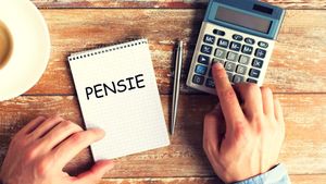 Strigător la cer! Ce pensie ar urma să aibă un român cu salariu mediu și 35 de ani de cotizație