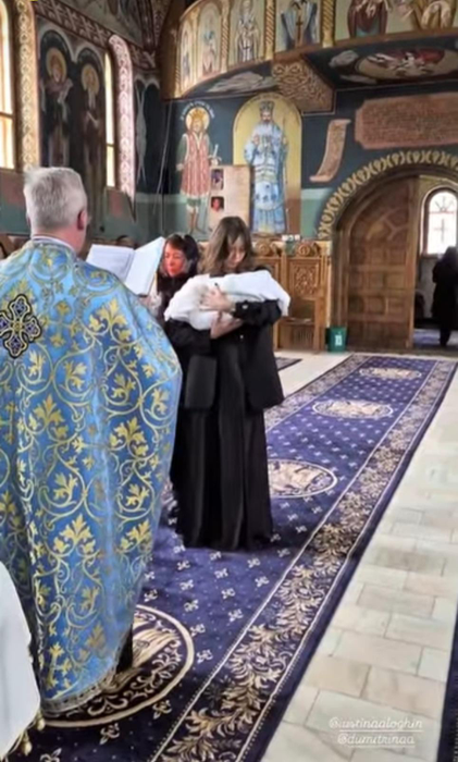 Primele imagini de la botezul fetiței Iustinei Loghin, de la Insula iubirii. Cine este nașa copilului