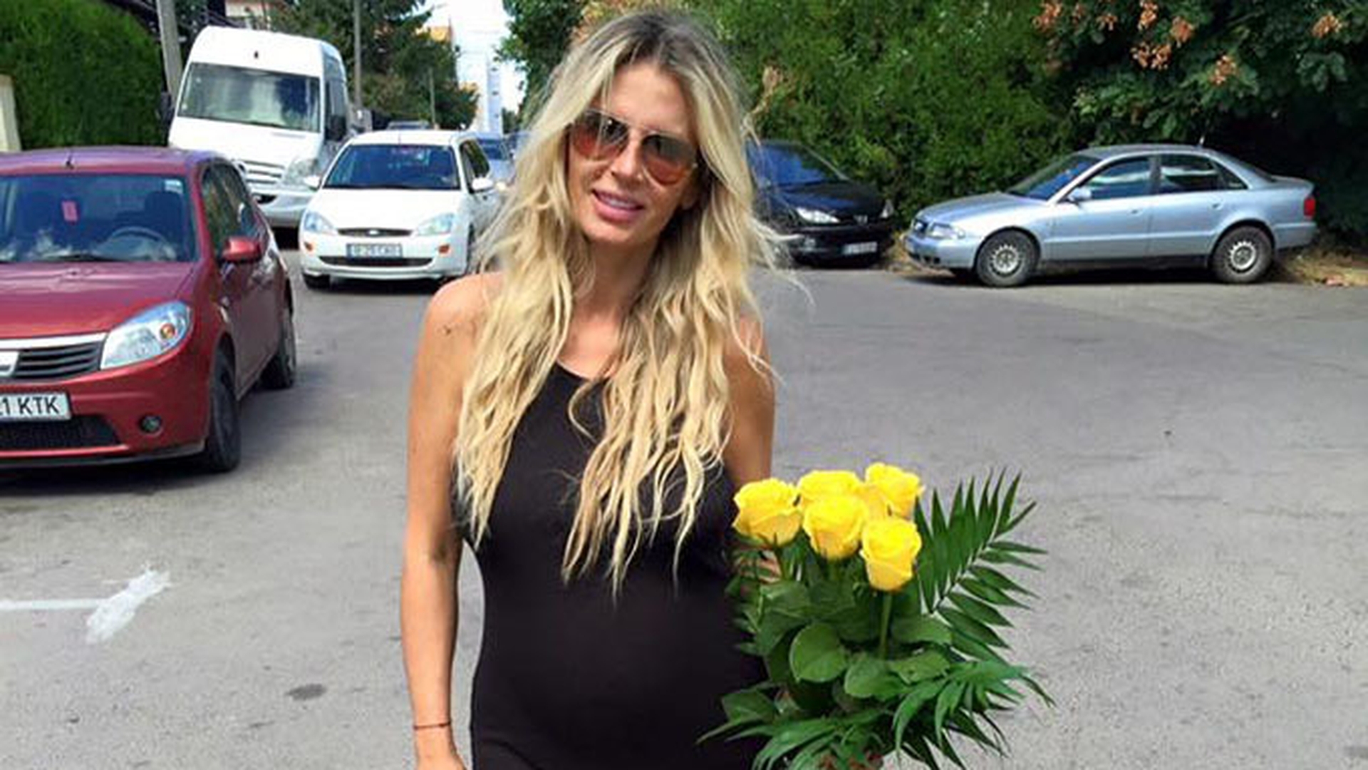 ANDREEA BĂNICĂ a luat foc atunci când o fană i-a scris ASTA! "Ce contează câţi bani am eu sau nu?"
