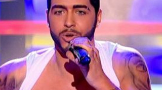 VIDEO Jorge il imita pe Alex Velea! Si-a desenat cu creionul "patratelele" ca sa semene!