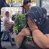 Imagini revoltătoare în Piața Dorobanți din Capitală! O bătrânică care vindea fructe și legume, umilită de oamenii legii