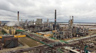 Accident de munca la Rafinaria Petromidia! Doua persoane ranite
