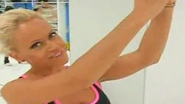 Poate o sa imi mai maresc sanii. Uite cum isi ia gandul Anda Adam de la Victor Slav!