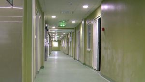 Scandalos! O femeie a murit pe holul spitalului din Constanța. A așteptat 16 ore să intre la Urgențe