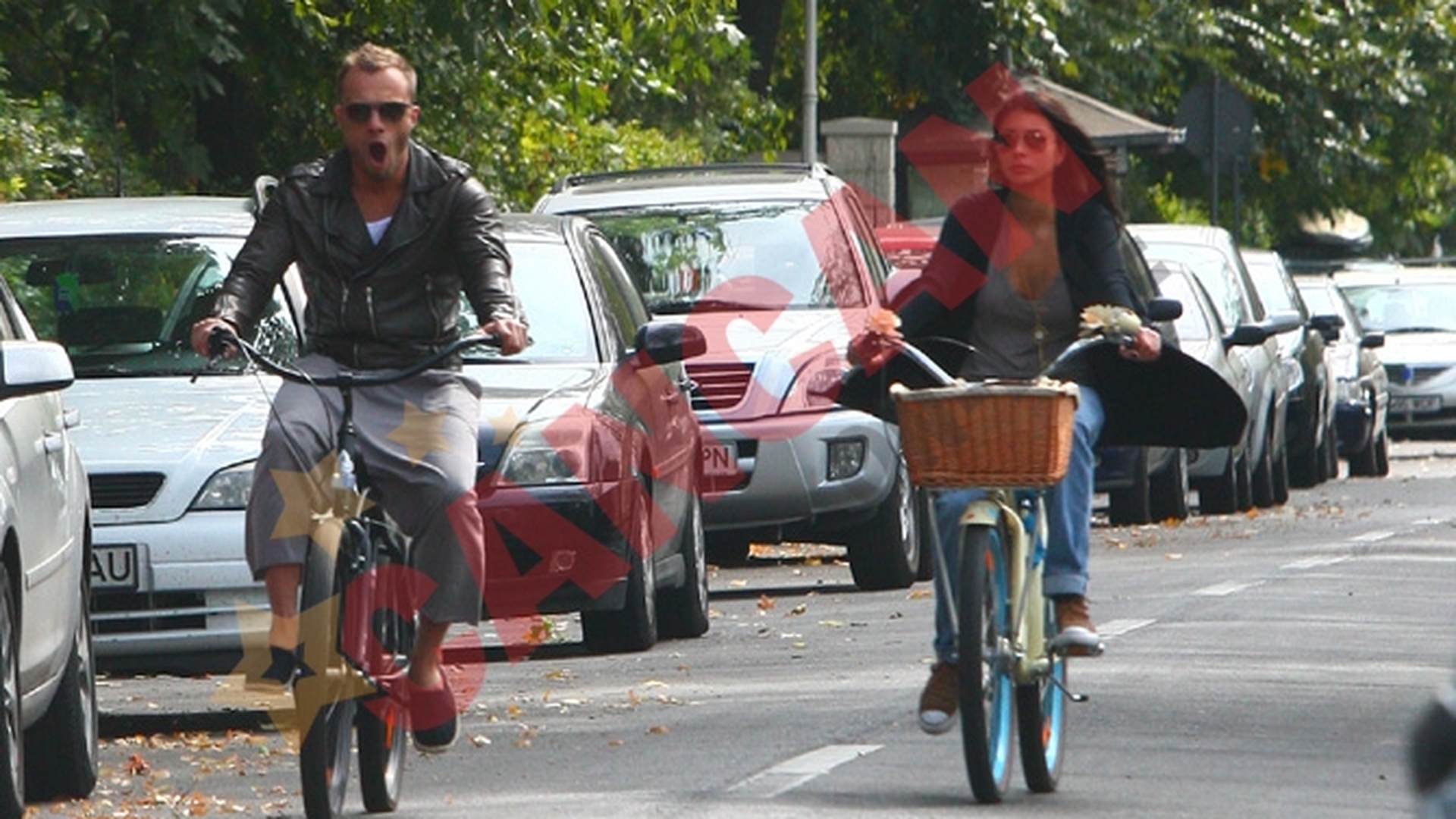 Carduta Jacqueline si iubitul ei si-au etalat bicicletele de fite