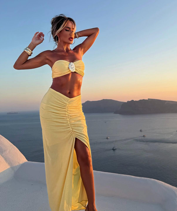 Diana Munteanu a dat România pe Santorini. Imagini spectaculoase din escapada în Grecia