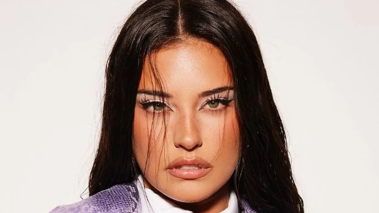 Antonia (a lui Alex Velea) tună și fulgeră! Internauții i-au atins un punct sensibil și n-a mai ținut cont de nimic: “Pentru a suta oară…”