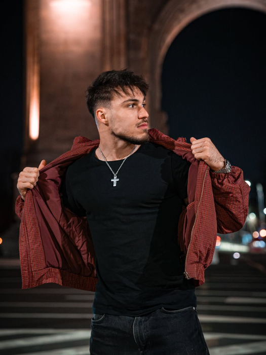 SNIK joacă tare cartea băiatului „sărac”, în plin flirt cu Andreea Bostănică! CANCAN.RO i-a numărat banii și surpriza e mare de tot