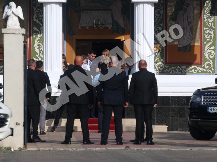Borcea a angajat bodyguarzi pentru botez
