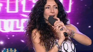Mihaela Radulescu se imbraca de la acelasi designer ca si Lady GaGa! Uite cum arata intr-o rochie Ingrid Vlasov!