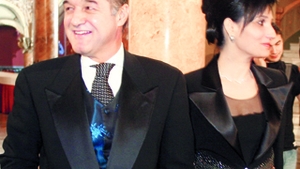 Gigi Becali si-a trimis sotia in pelerinaj la Mormantul Sfant