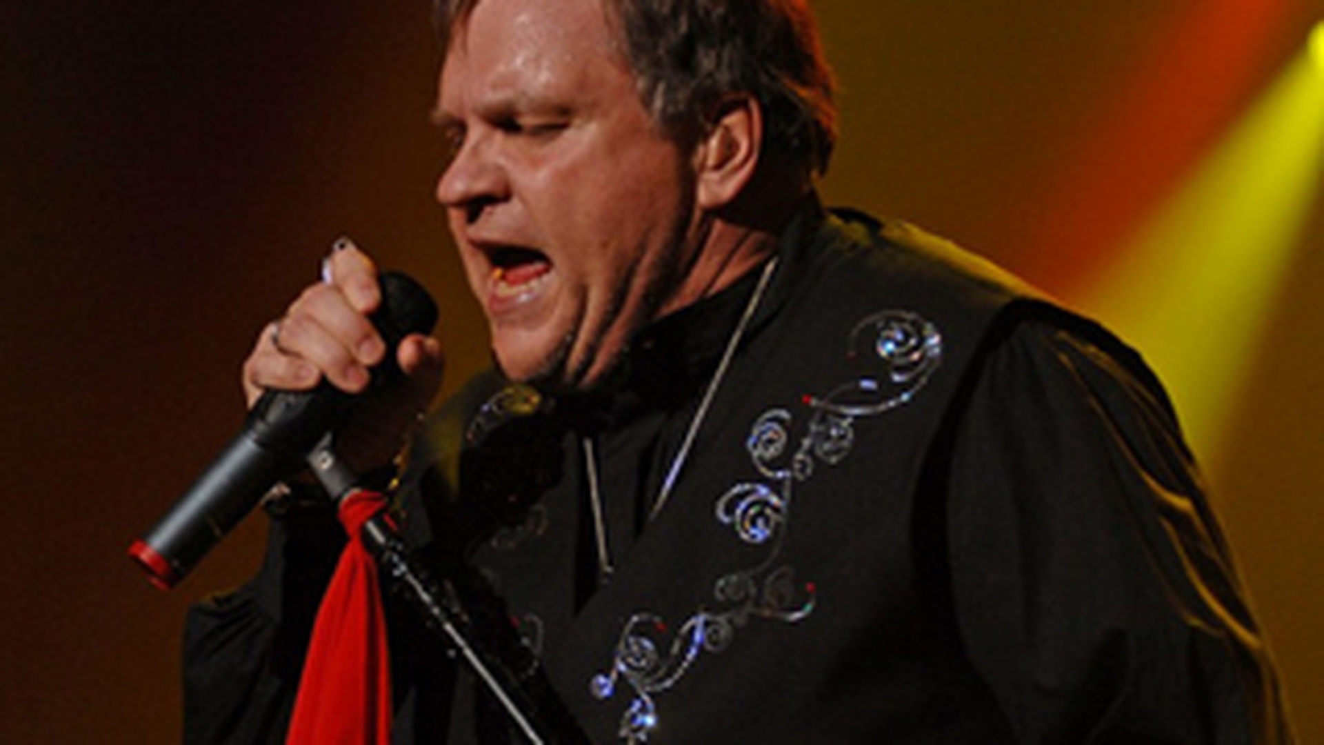 Meat Loaf a lesinat in timpul unui concert!