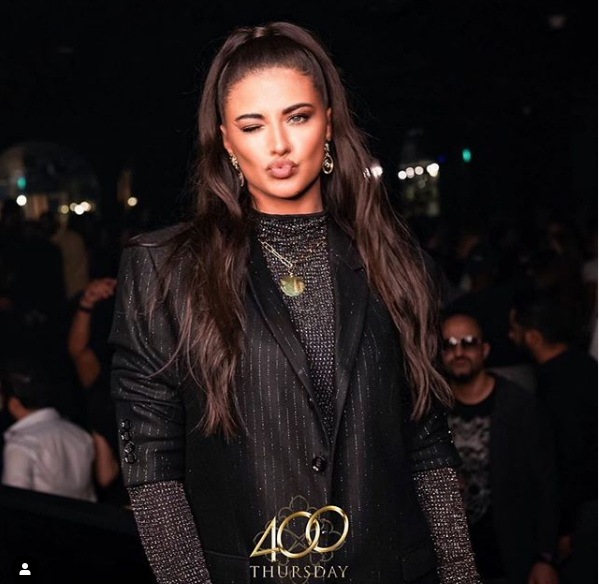 Antonia, ce imagine! Și-a zăpăcit fanii cu tricoul ud, mulat pe sâni
