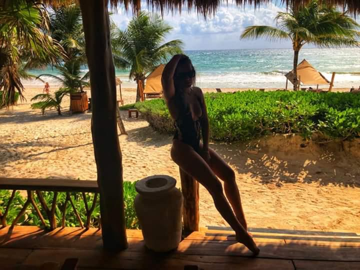 Adina Butar, soția celebrului DJ Markus Schulz, ședință foto incendiară