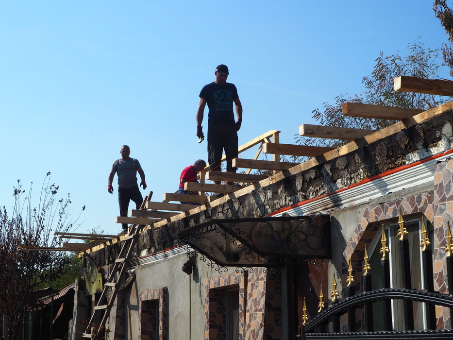 Pompierii și voluntarii au sărit în ajutorul Simonei