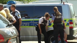 Clipe de panică în GERMANIA! Câţiva trecători au fost înjunghiaţi pe stradă