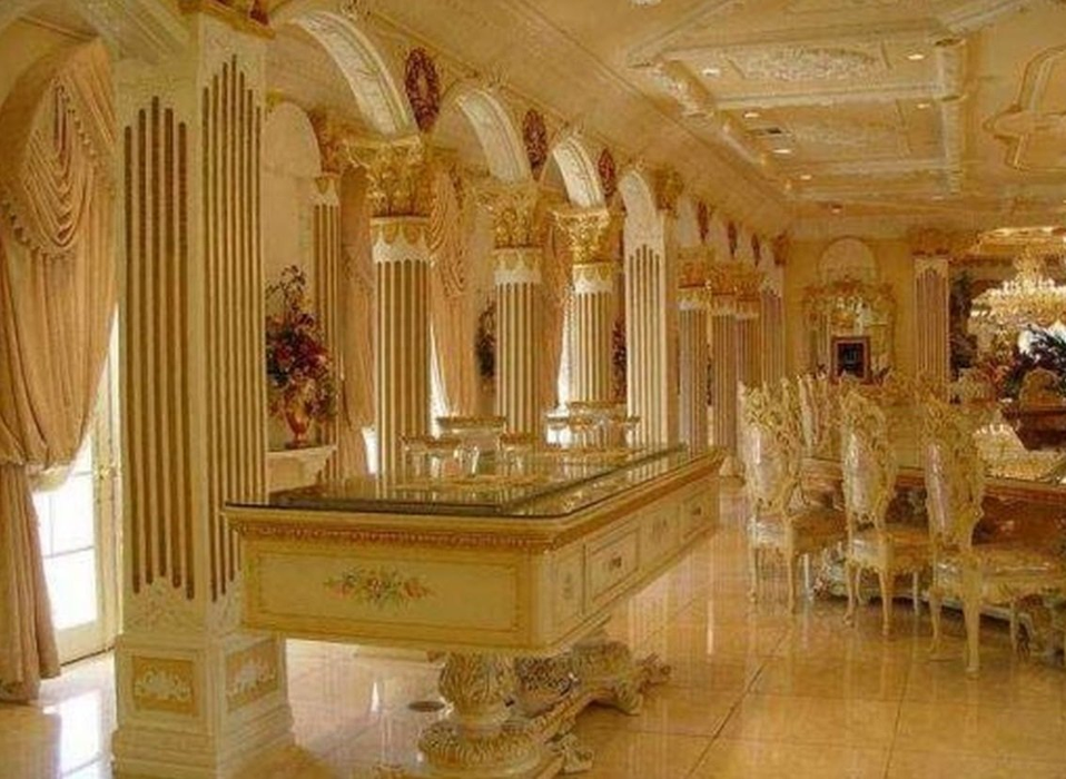 Cum arată interiorul palatului lui Gigi Becali? A costat 7 milioane de euro, în urmă cu 10 ani
