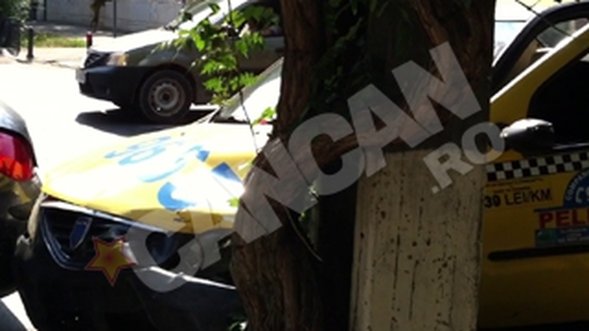 Accident provocat de un sofer profesionist! Trei clienti au ajuns la spital direct din taxiul "Pelicanul"