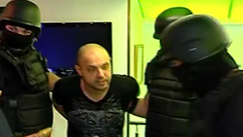 Mihai Mitoseru a fost arestat! Mascatii l-au ridicat din cafeneaua lui pentru trafic de droguri
