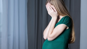 Gravidă, umilită într-o maternitate din Iaşi! A stat 32 de ore în travaliu: „Nu te mai screme şi nu mai socate sunete! Când ai făcut sex nu ai urlat atâta!”