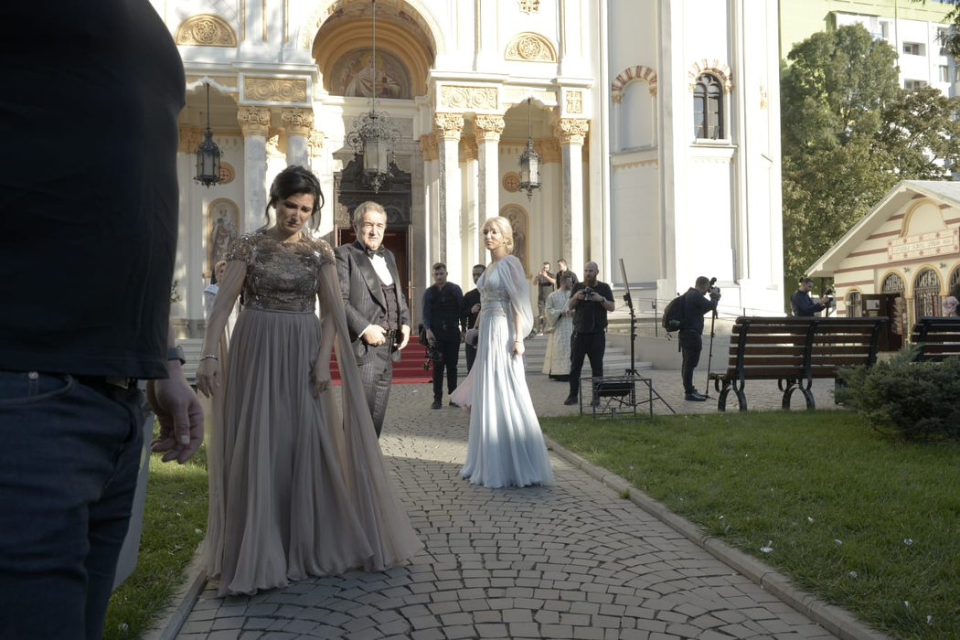 Imagini super-exclusive de la nunta care îl costă 500.000 euro pe Gigi Becali!