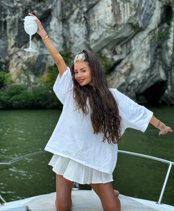 iubita lui Cătălin Cazacu. Foto: Instagram / Roxana Șerbănescu