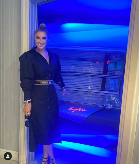 Sexy-impresara Anamaria Prodan a rămas fără arma care a salvat-o din fața a 200 de oameni nervoși