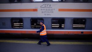 Evenimentul anului pe ruta București - Ploiești. Ce a făcut un mecanic de locomotivă după ce a uitat să oprească într-o gară