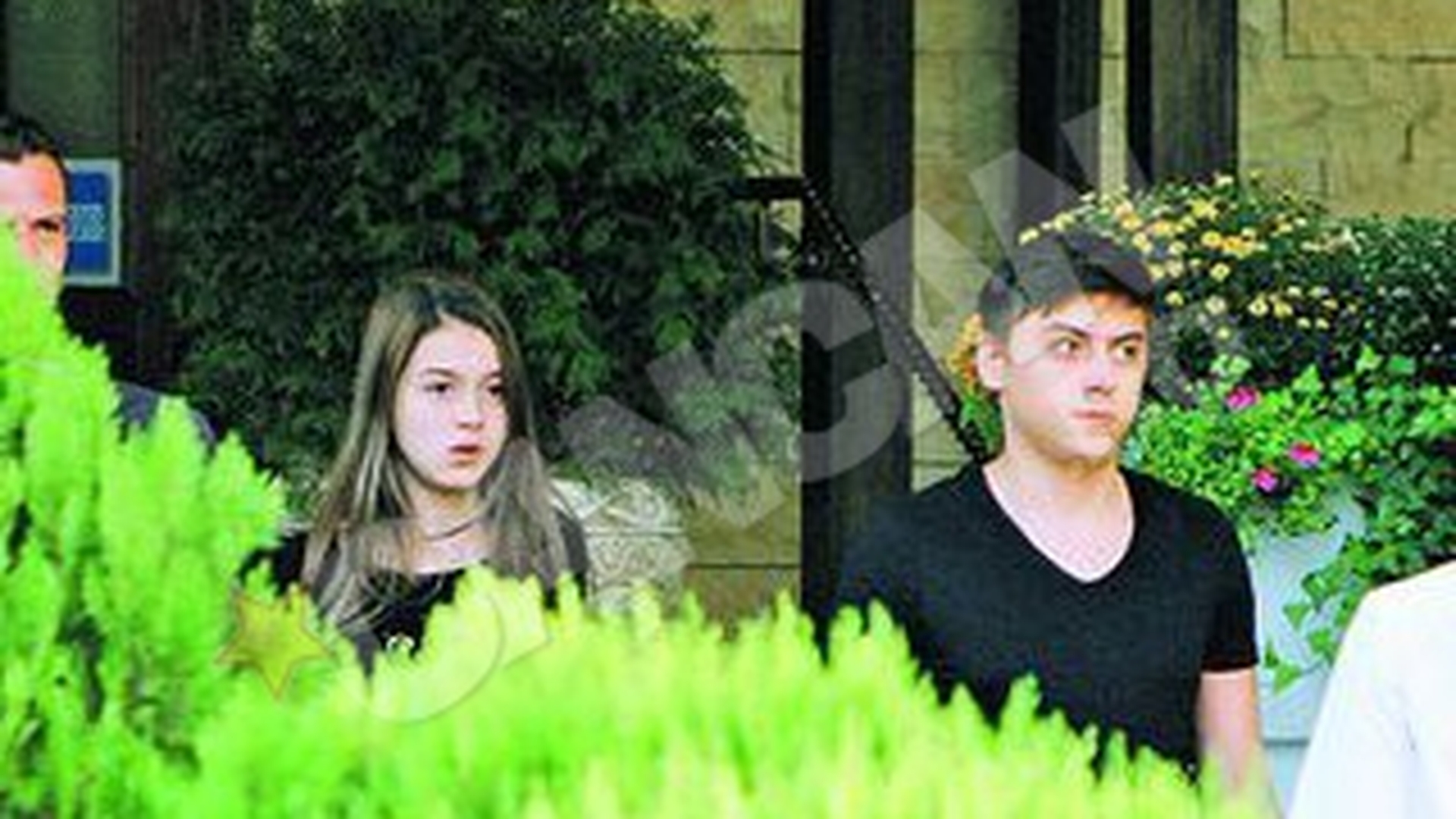 S-au sarutat ca-n filme! Ce pasionala e "Memelusa" cu Turcu Jr.!