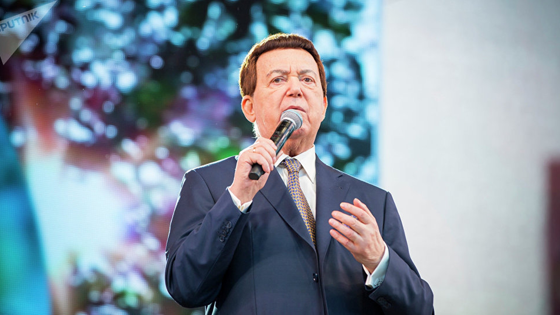 Controversatul Iosif Kobzon, supranumit ”Sinatra rus”, a murit la vârsta de 80 de ani