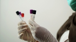 Cazurile noi de coronavirus din București s-au înjumătățit în ultimele 24 de ore. Statistica pe județe
