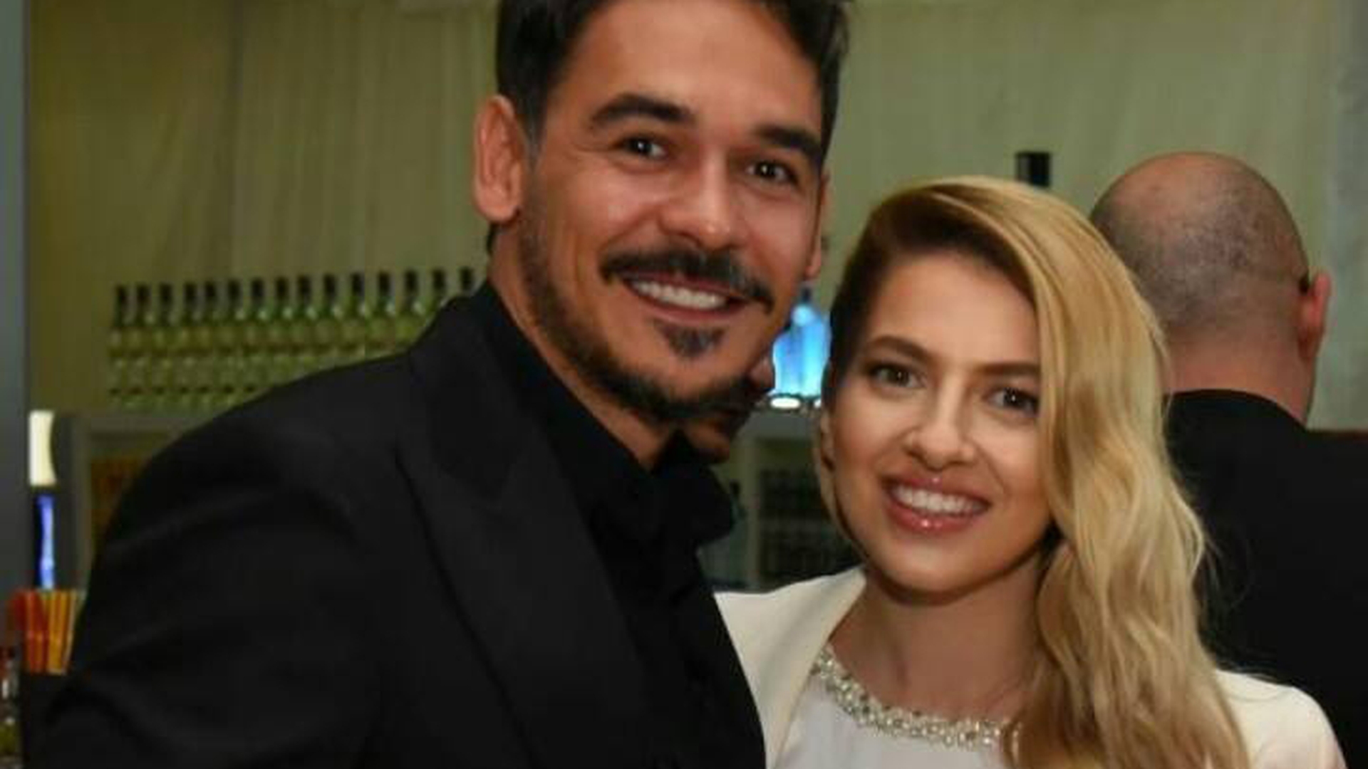 LIDIA BUBLE a fost cerută în căsătorie? RĂZVAN SIMION a dus-o la Paris şi i-a dăruit inelul. Cum arată bijuteria