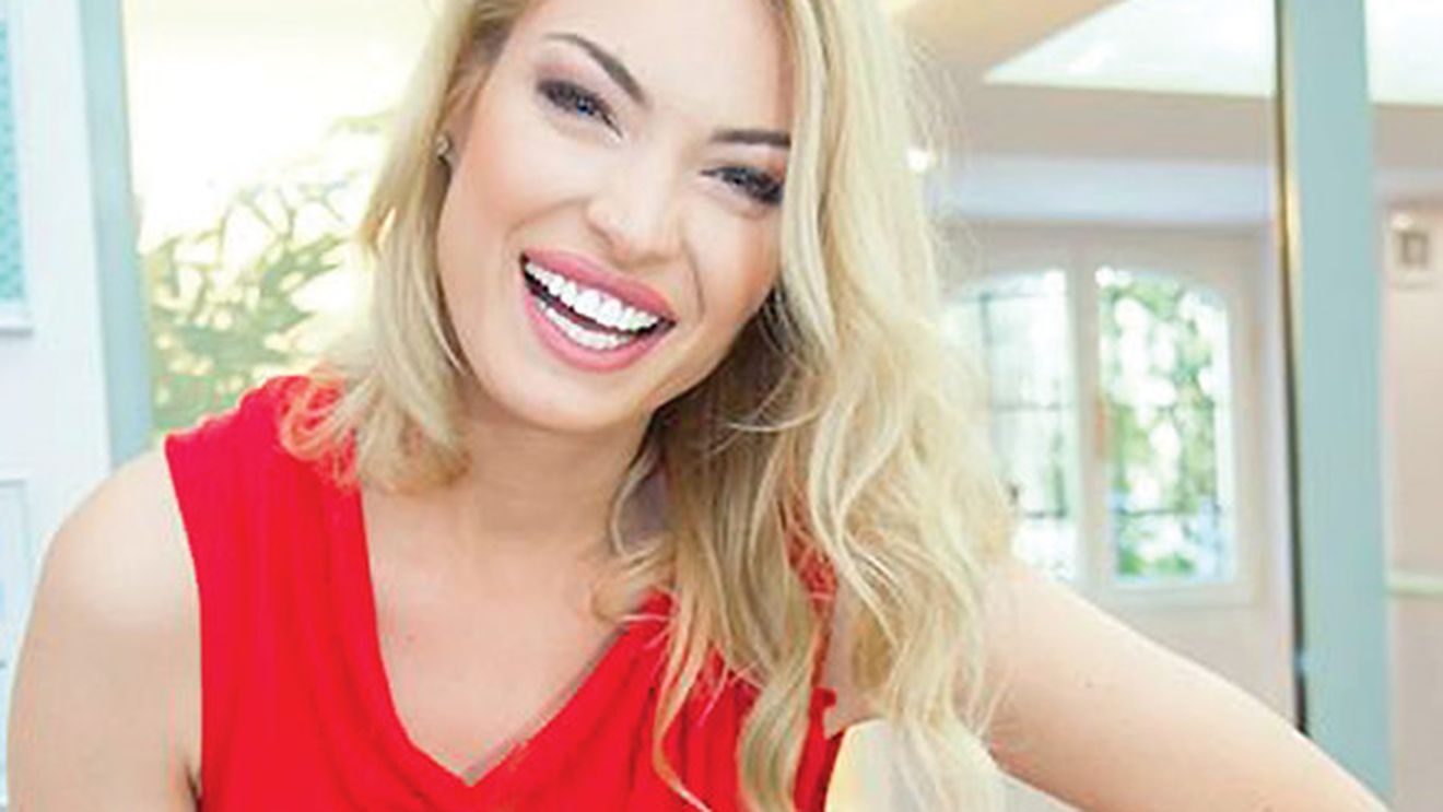 Ce a apărut pe pagina de Facebook a VALENTINEI PELINEL, după ce a aflat că nu va petrece Crăciunul alături de CRISTI BORCEA