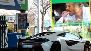Are McLaren de 170 mii €, dar… A băgat benzină de 20 de euro + a luat prânzul lowcost