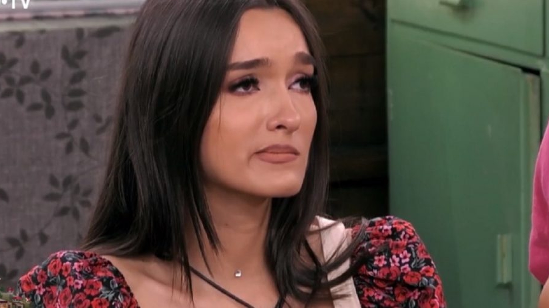 Scandal la Ferma de la Pro TV! Mihaela Rădulescu o face praf pe Viviana Sposub, după ce s-a sărutat cu George Burcea