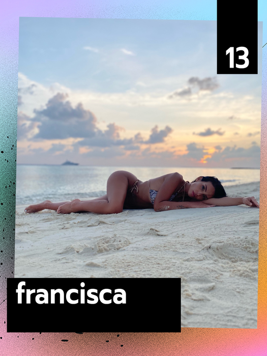 Aloooo, Anna Lesko, Inna, Francisca… TOP sexy-vedete care s-au jucat cu fundulețul în nisip!
