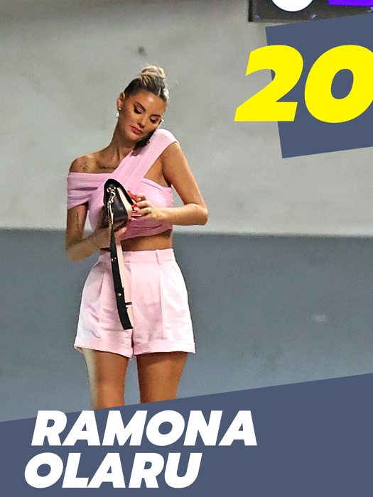 TOP 30 sexy-vedete care și-au scos abdomenul la ”interval”! Antonia, Alexandra Stan și Otniela n-au avut ”milă” de trecători!
