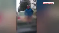 Un şofer fără inhibiţii, care şi-a dat jos pantalonii în trafic, s-a ales cu dosar penal! Ce l-a scos din minţi pe bărbatul din Bacău