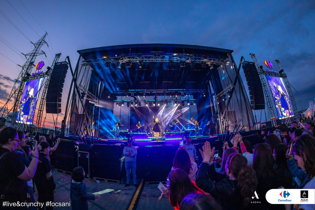 Andra Măruță, scene uluitoare în timpul concertului din Focșani! Ce i-au făcut cei din primul rând