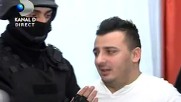 VIDEO Liviu Guta, prins cu o femeie usoara in pat! Uite cum au descins mascatii peste ei!