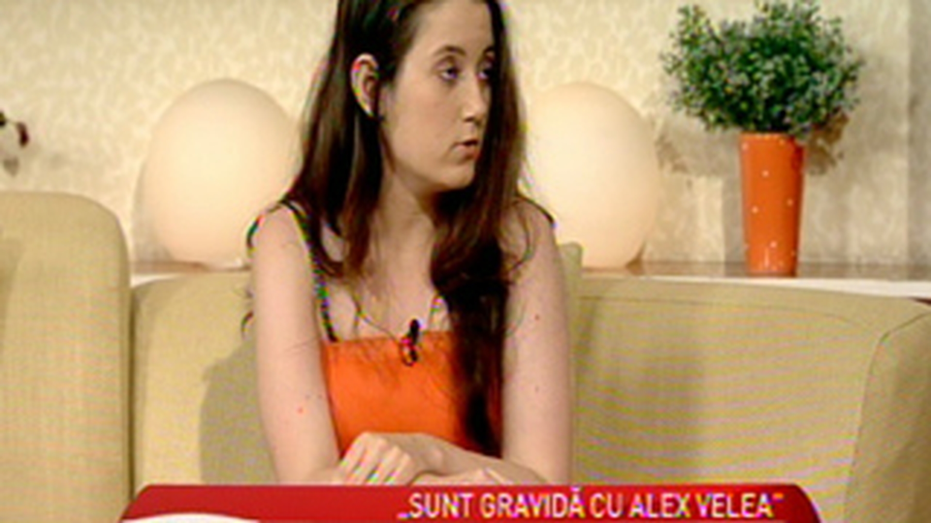 VIDEO Dialogul incredibil dintre Alex Velea si tanara de 18 ani inainte sa faca sex la hotel: "Sa te fereasca Dumnezeu sa ma lasi gravida!" / "Am grija"
